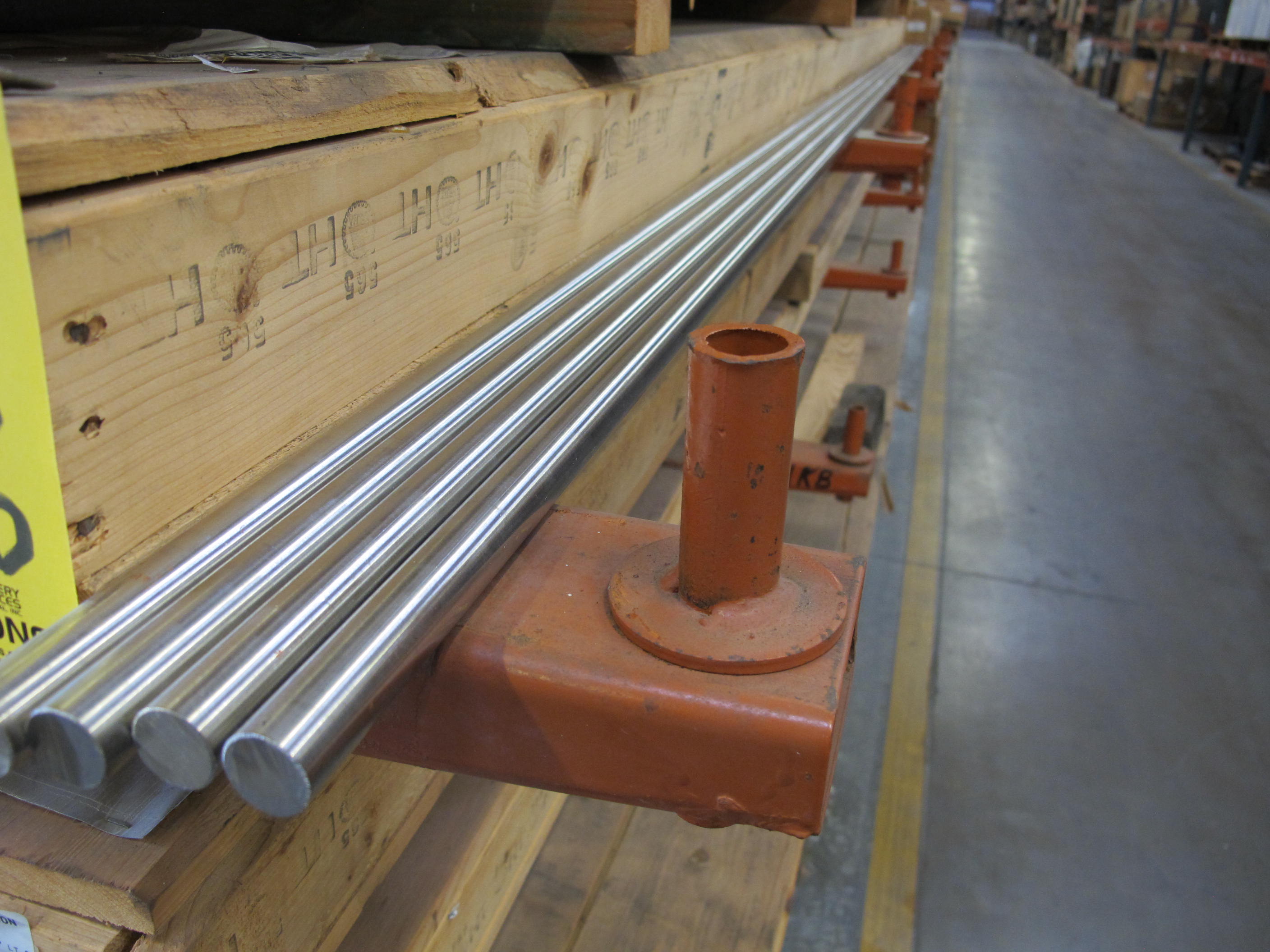 LOT (160) BAR, ROUND TYPE, 0.775" +/- 0.020" DIAMETER SIZE, 1.585 LBS/FT, BORATED STAINLESS STEEL MATERIAL GRADE A PROCESS, 174" MINIMUM LENGTH, ASTM A887, TYPE 304B7, ASTM A484-ROUND BAR SPECIFICATION. 6 BOXES WITH 160 RODS (W-50) LOADING & HANDLING FEE $50-